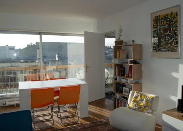 アパート Quiet Near The Marais Balcony